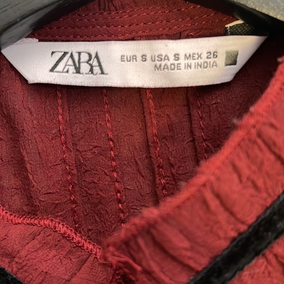 Zara VintageStyle Burgundy and black Longsleeved top size Small - Picture 12 of 12